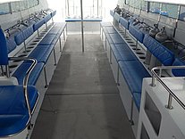 Innenraum mit Tankhalterungen